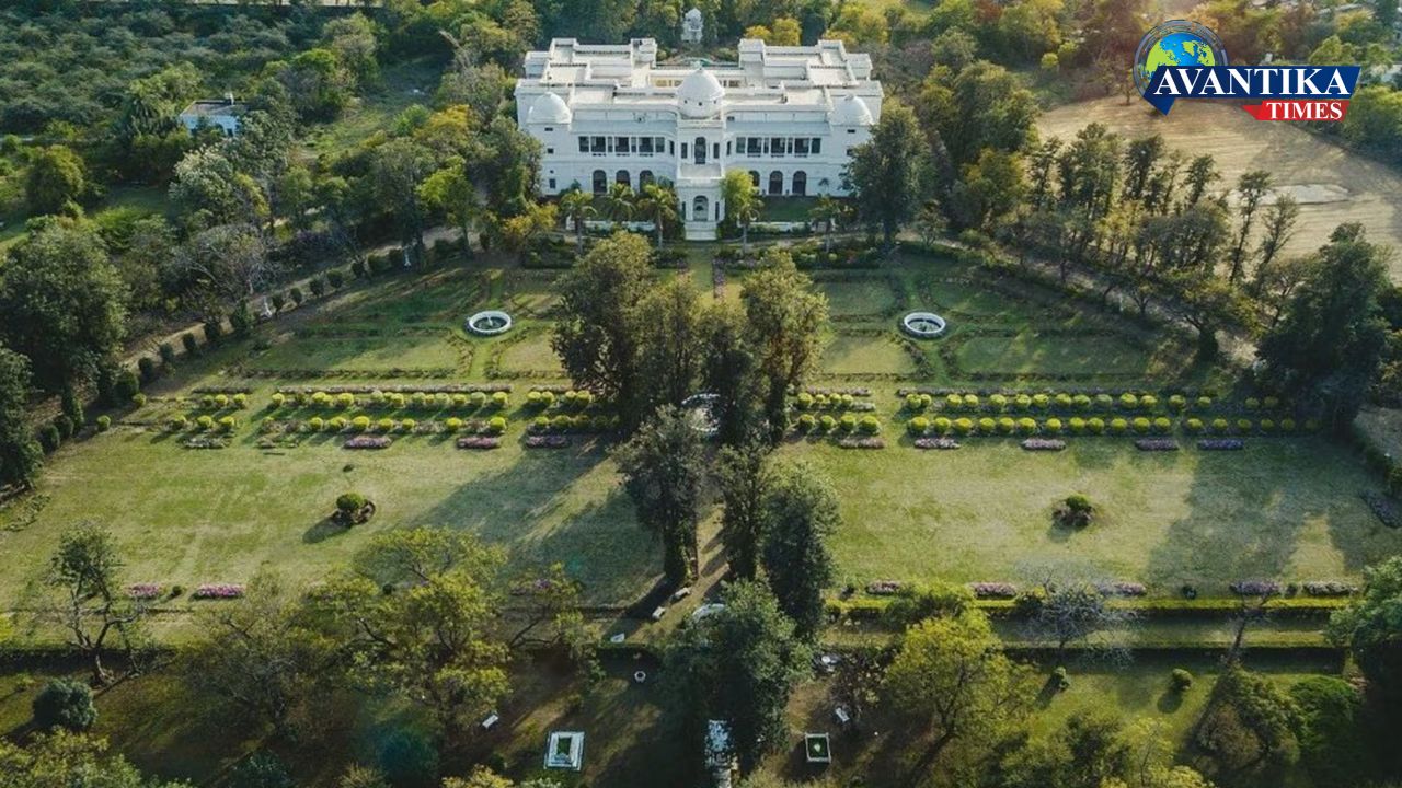Pataudi palace History