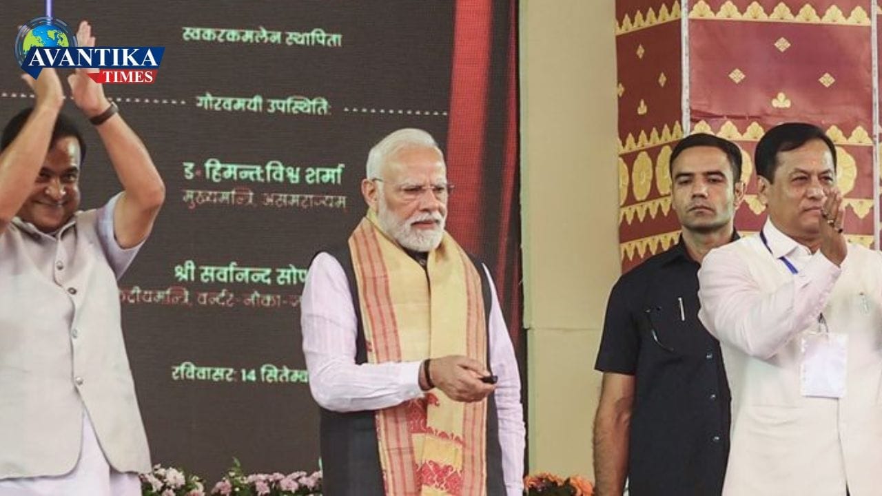 प्रधानमंत्री नरेंद्र मोदी