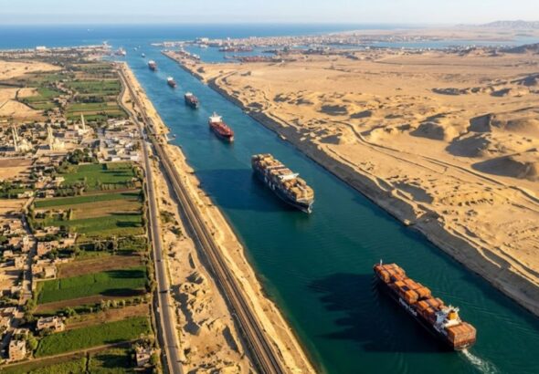 Suez Canal History in Hindi